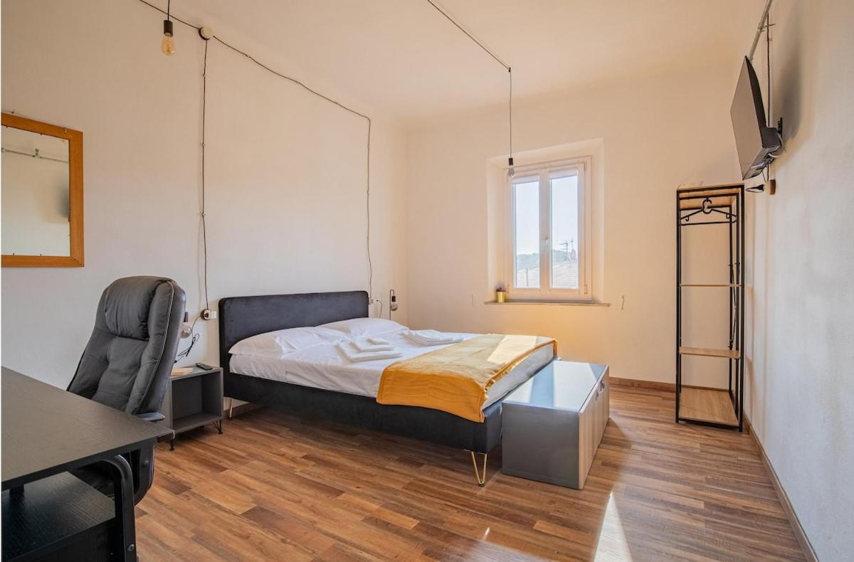 Leaning Tower Cozy 3 Bedroom
